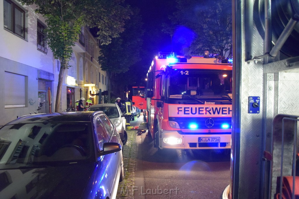 Feuer 2 Y Koeln Neustadt Sued Darmstaedterstr P235.JPG - Miklos Laubert
